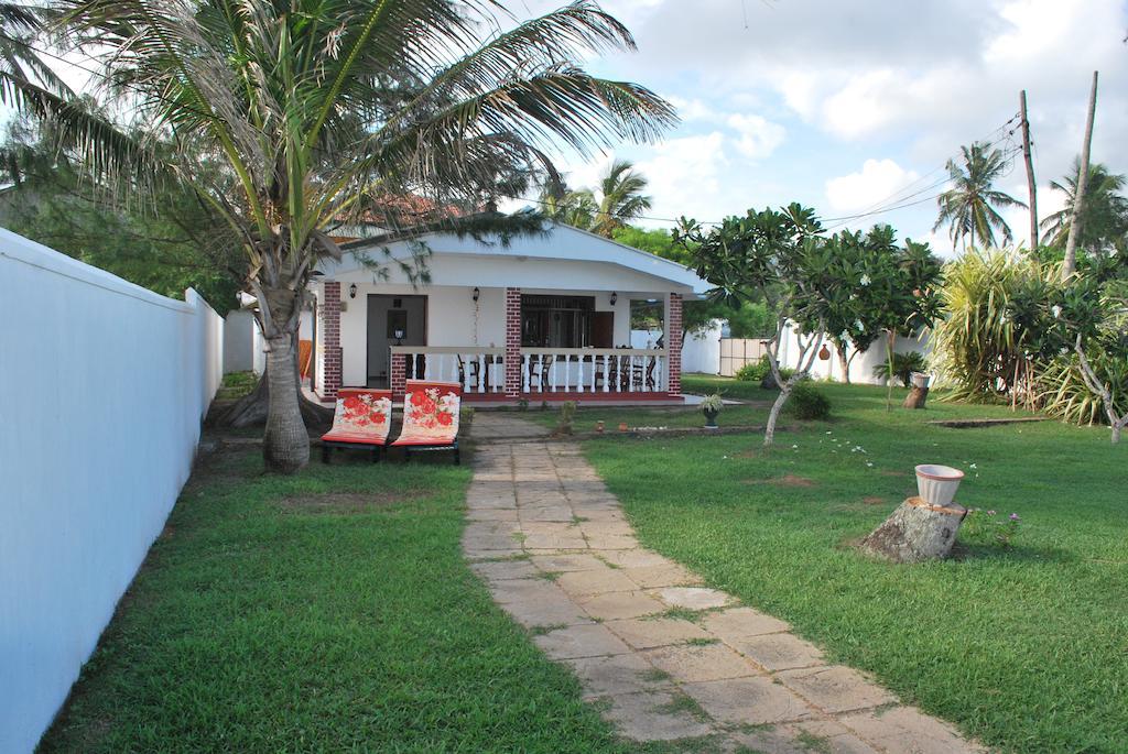 Beach House Mirissa Oda fotoğraf