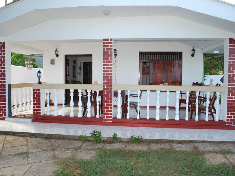 Beach House Mirissa Dış mekan fotoğraf